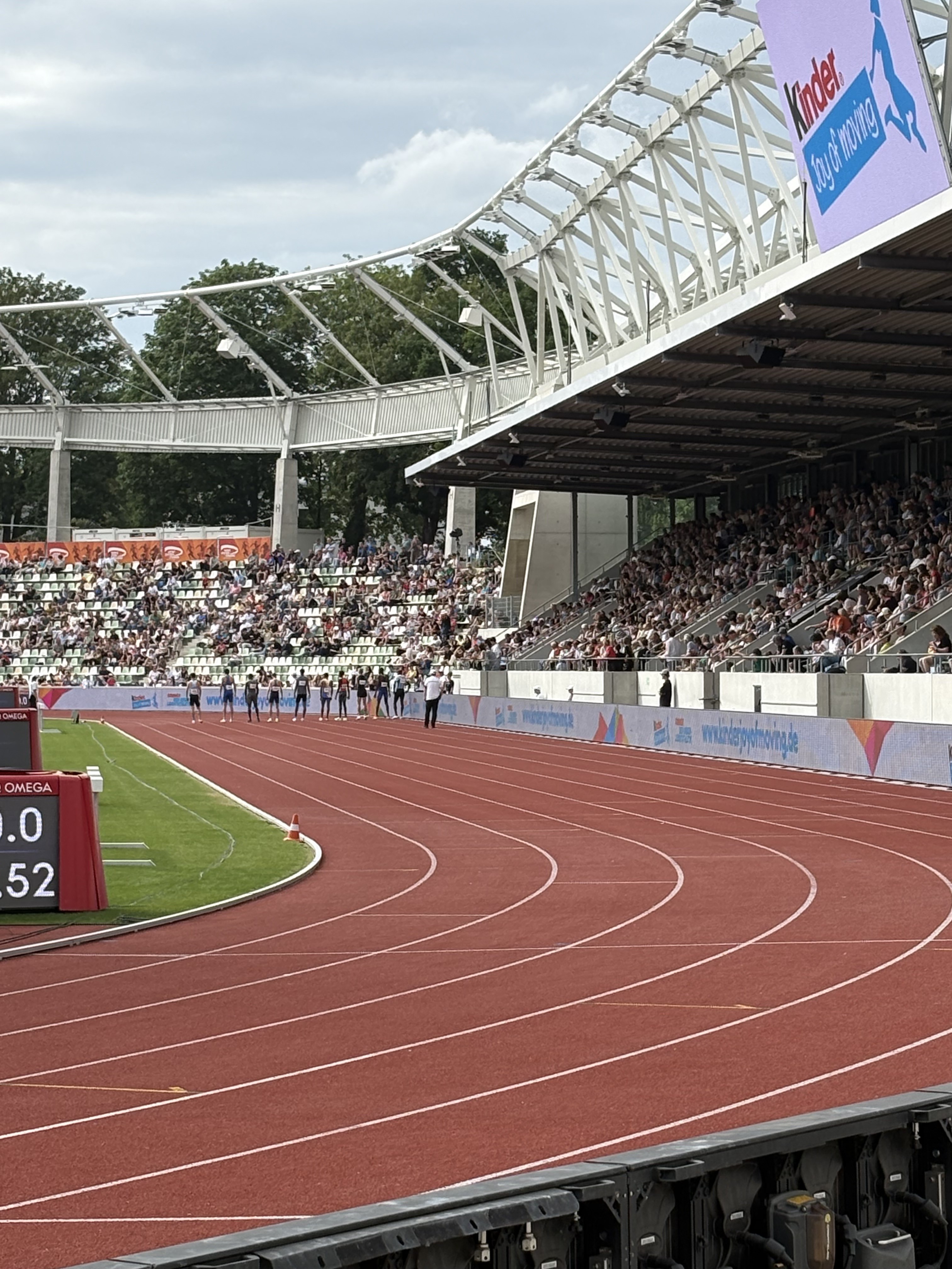 Weites Stadion-Motiv – Vortrag mentale Stärke im Wettkampf.